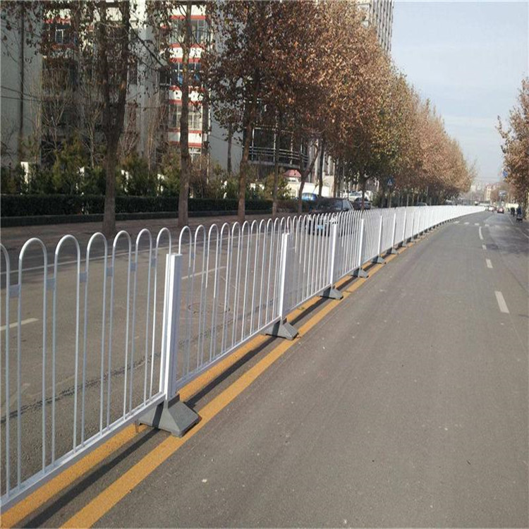 广东珠海 人行道栏杆 焊接围栏 氟碳漆