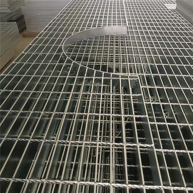包边沟盖板 槽钢钢格板 钢格板夹 网众 联系方式