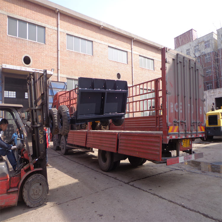 小型压路机拖板车 挖掘机拖车 洛阳拖板车厂家