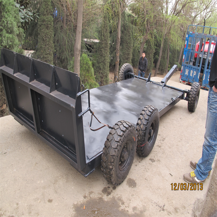 带爬梯小型拖板车 3吨压路机板车 小挖机转厂板车图片