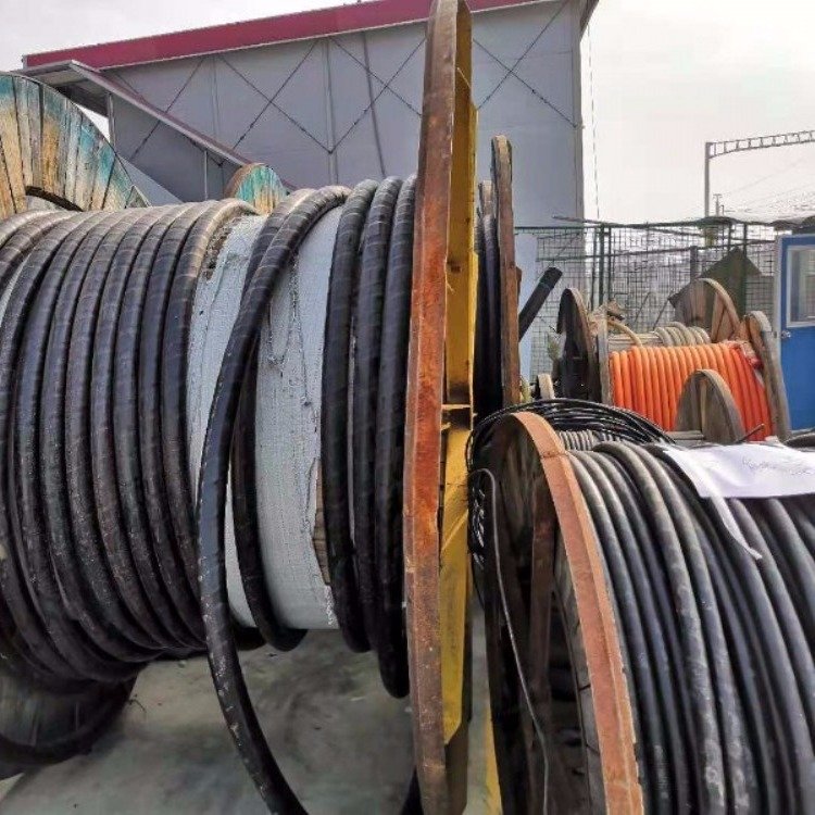 湖州电线电缆回收批发 高价回收通信电缆 量大价高