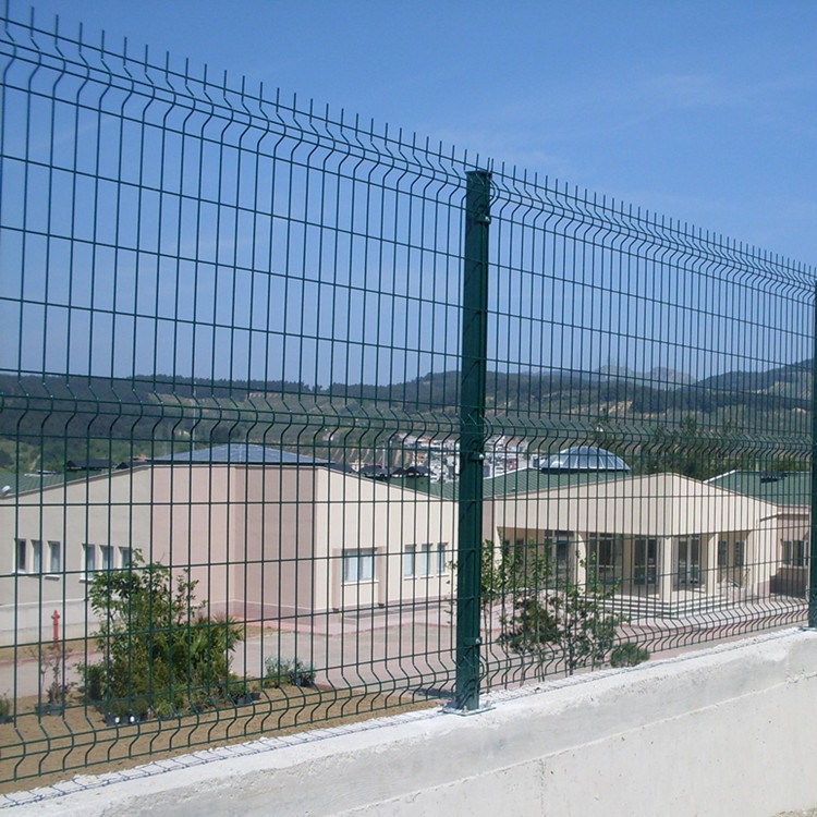 钢丝围栏 金属丝网围栏 场地钢丝防护网 德兰厂家供应图片