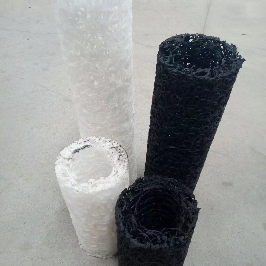 黑色包布塑料盲沟 地下工程绿化渗排水用乱丝盲管图片