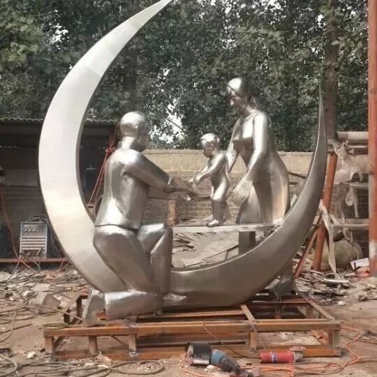 不锈钢一家三口雕塑园林抽象人物雕塑