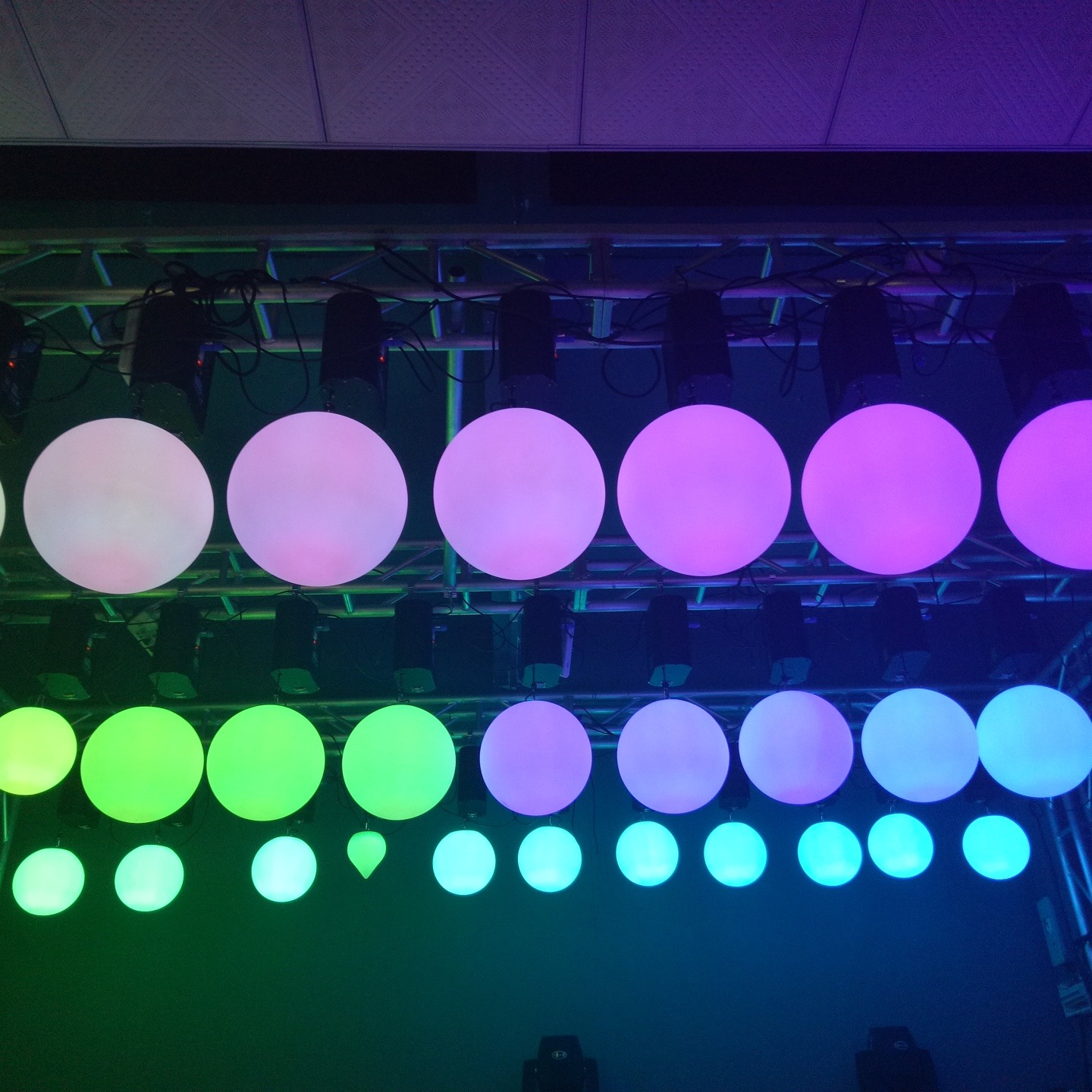 星伯仑 LED升降球0-18米升降动能球专业舞台灯光设备