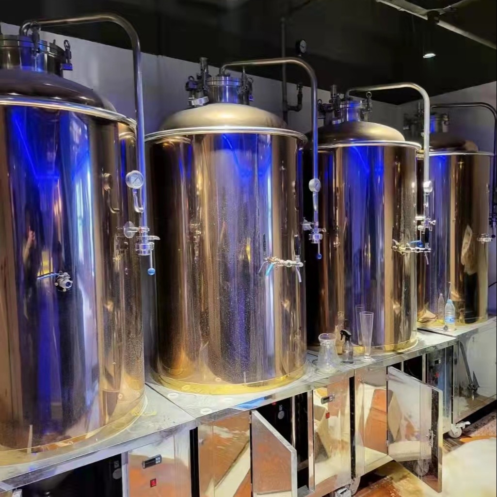 二手发酵罐 一拖五发酵罐 啤酒发酵罐 成行机械 型号齐全 来电咨询