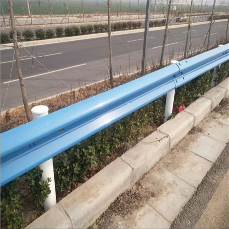 贵州斯达特sdt-bx 波形护栏板 农村护栏板 而波波形护栏 厂家定制图片