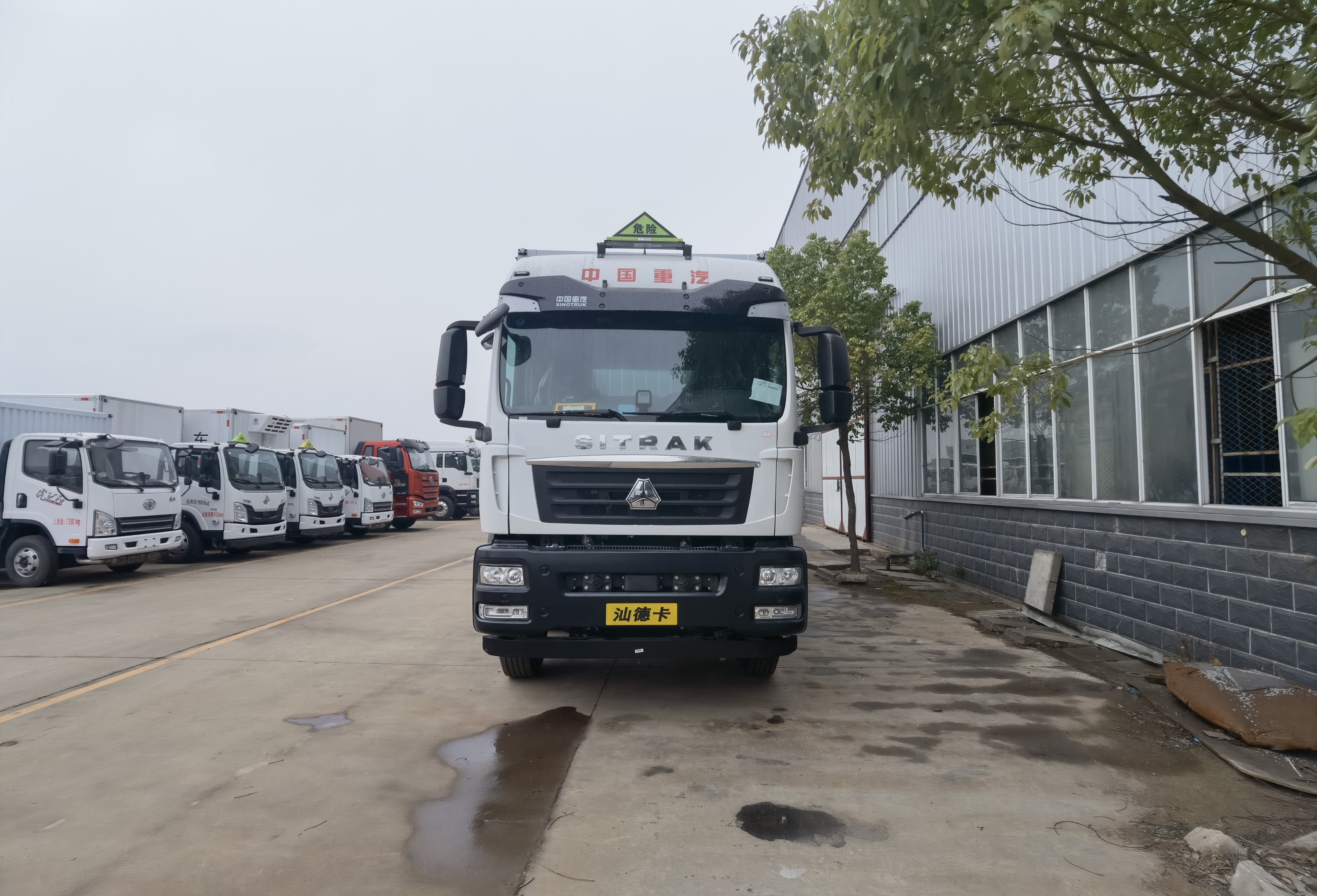 湘潭易燃液体厢式运输车6.2米全新现车包送