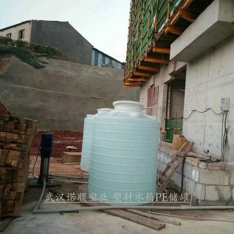 5吨pe水箱 武汉诺顺5吨塑料水箱 5立方屋顶二次供水水箱生产厂家