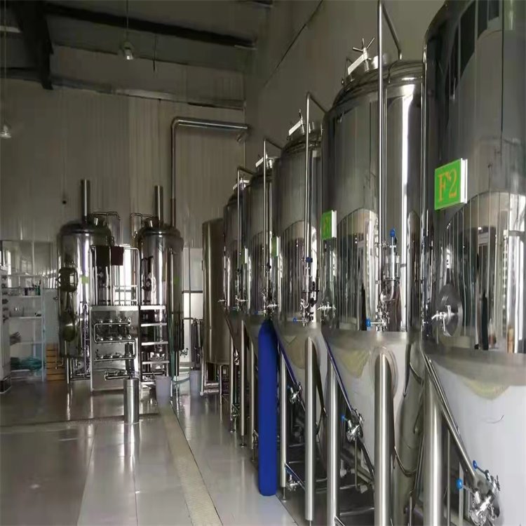 二手啤酒设备,啤酒发酵罐,中德新品酿啤酒400L精酿啤酒设备  可回收