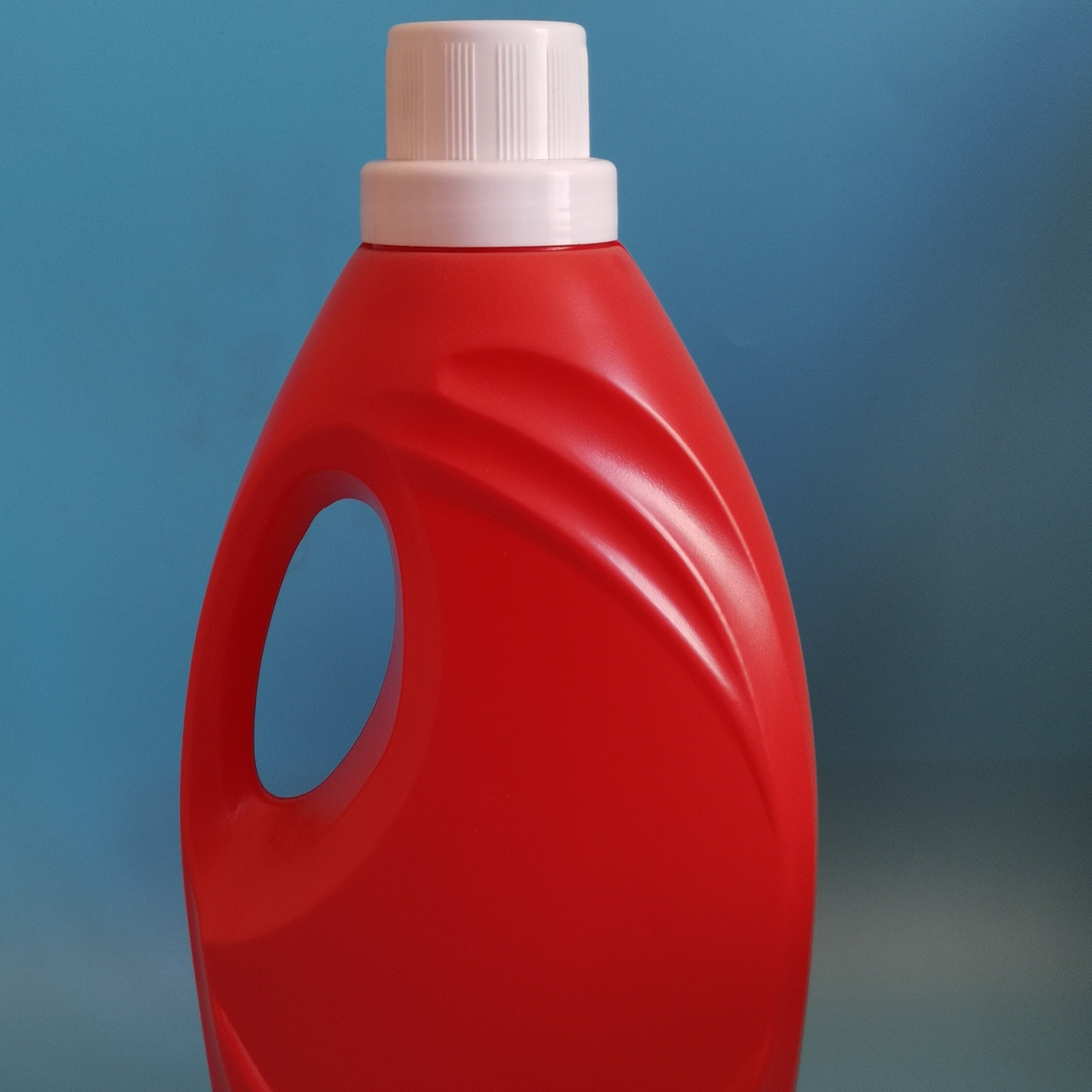 厂家供应2升红色鱼形洗衣液瓶，百盛洗衣液瓶