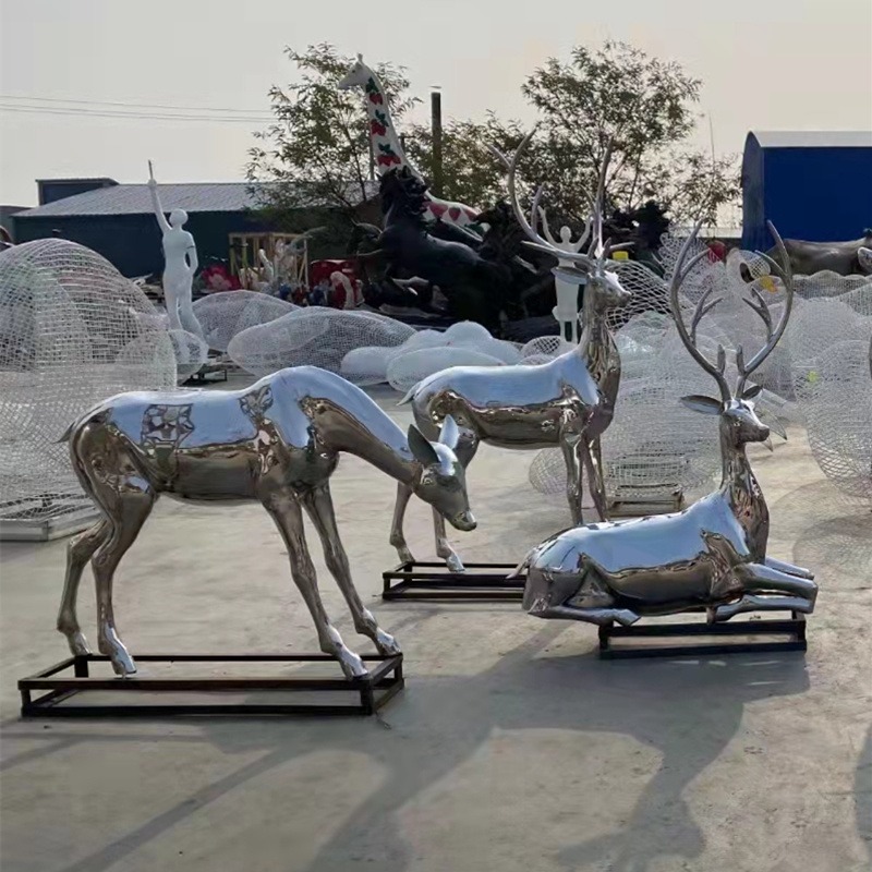 泽业雕塑 不锈钢镜面鹿 金属抽象几何母子鹿 304不锈钢镜面切片鹿雕塑图片