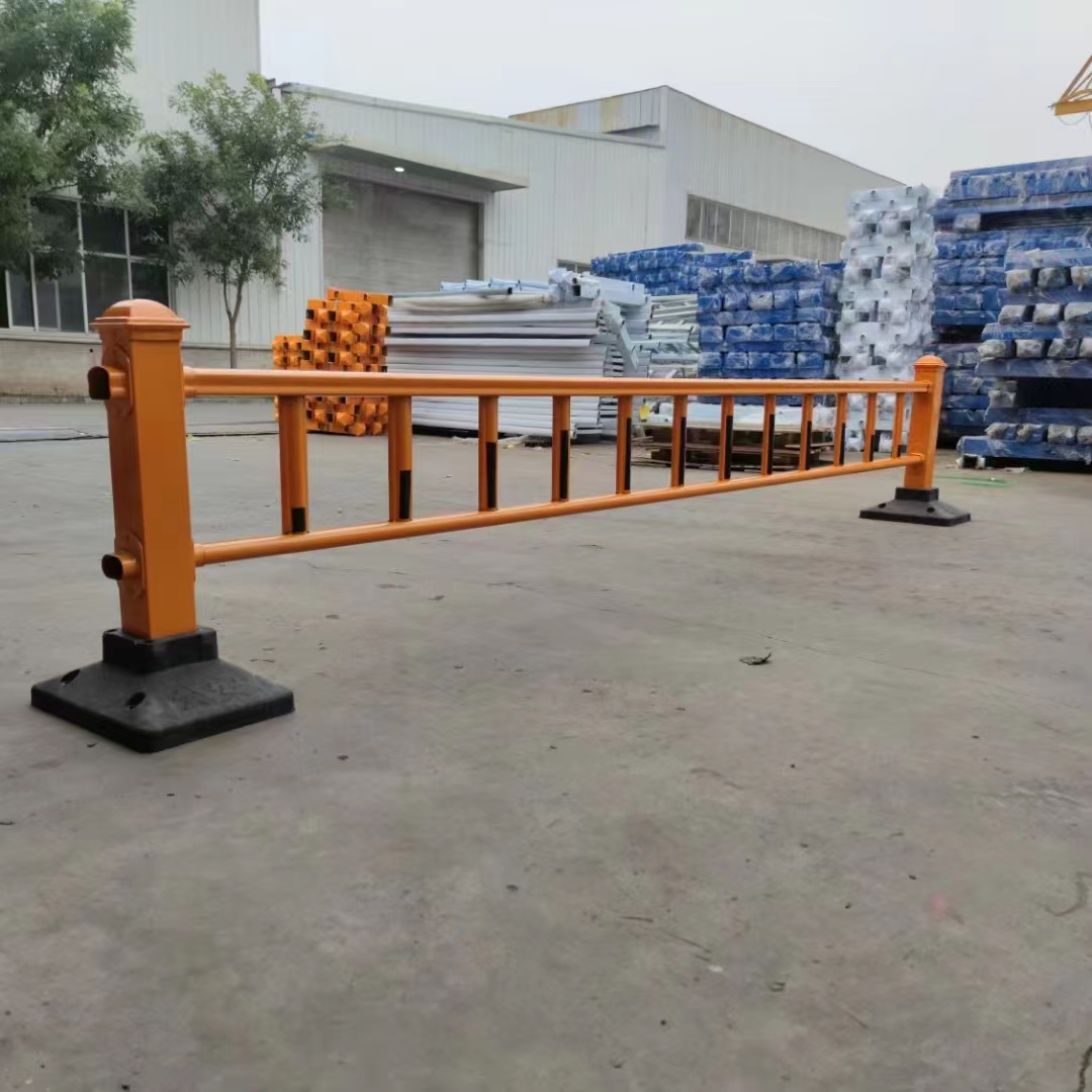 耀江公路道路安全隔离分流市政防护栏围栏黄色