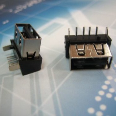 短体10.0USB4.0母座 105度 二脚DIP 针插板 单边固定住 直边USB4.0连接器