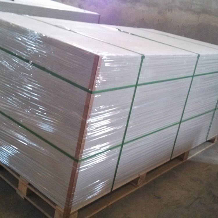 河南新乡纤维增强水泥加压板 埃尔佳高密度纤维水泥板 厂家销售