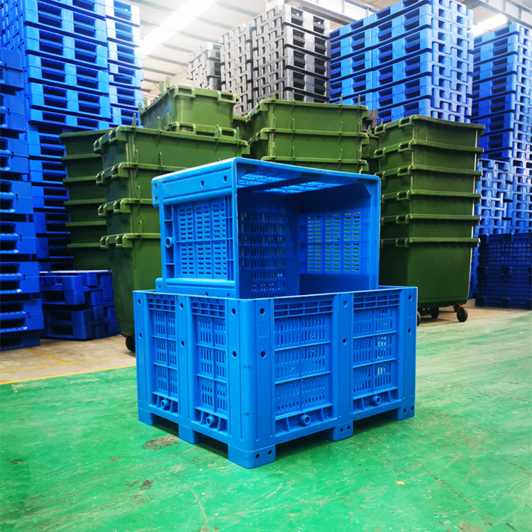 重庆赛普实业厂家供应 货物周转箱 大号带轮塑胶箱 1210塑胶箱图片