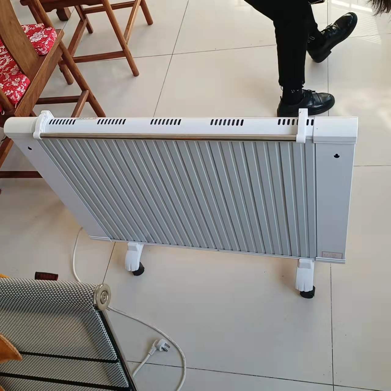 家用节能电暖器 暖硕 挂墙式电暖器 NS-2对流式电取暖器图片