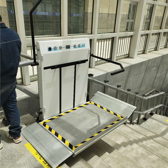 地下广场升降梯 启运贵州无障碍电梯 斜坡升降平台