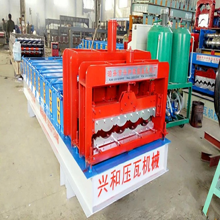 兴和厂家供应 828琉璃瓦压瓦机 琉璃瓦压型机设备 全自动彩钢压瓦机