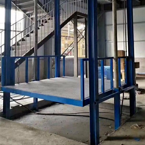 工业园货运电梯 护栏型货梯 启运锦江区液压升降货梯