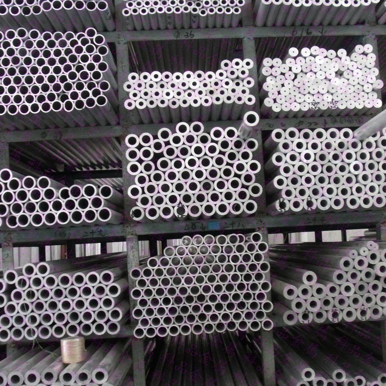 7075毛细铝管 AL6082环保铝圆管 ER5356铝焊条图片