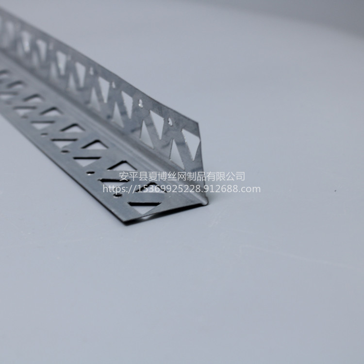 夏博金属圆孔护角生产厂家 金属网格布护角网 楼梯护角钢筋 楼梯金属护角供应