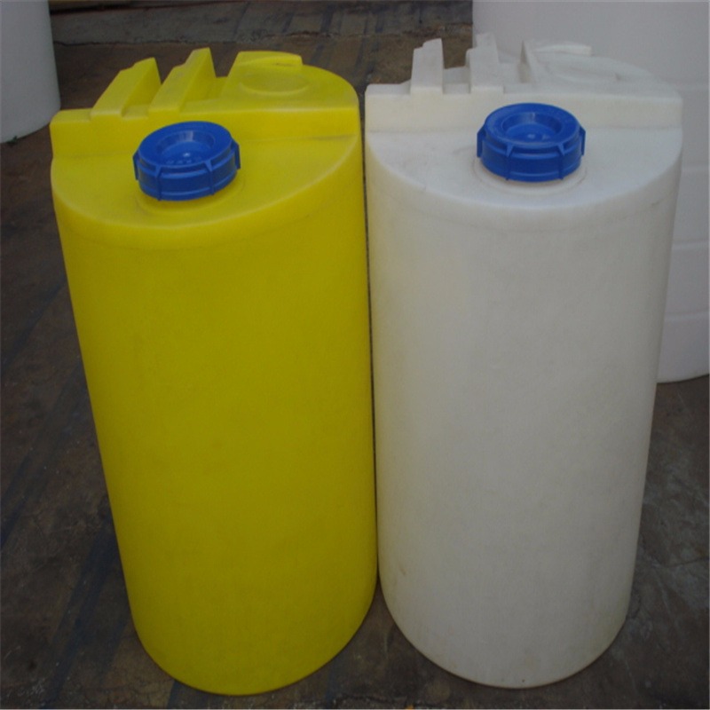 瑞通厂家供应 6000LPE加药箱 6000升化肥桶 8立方10立方加药桶设备 RO清洗罐