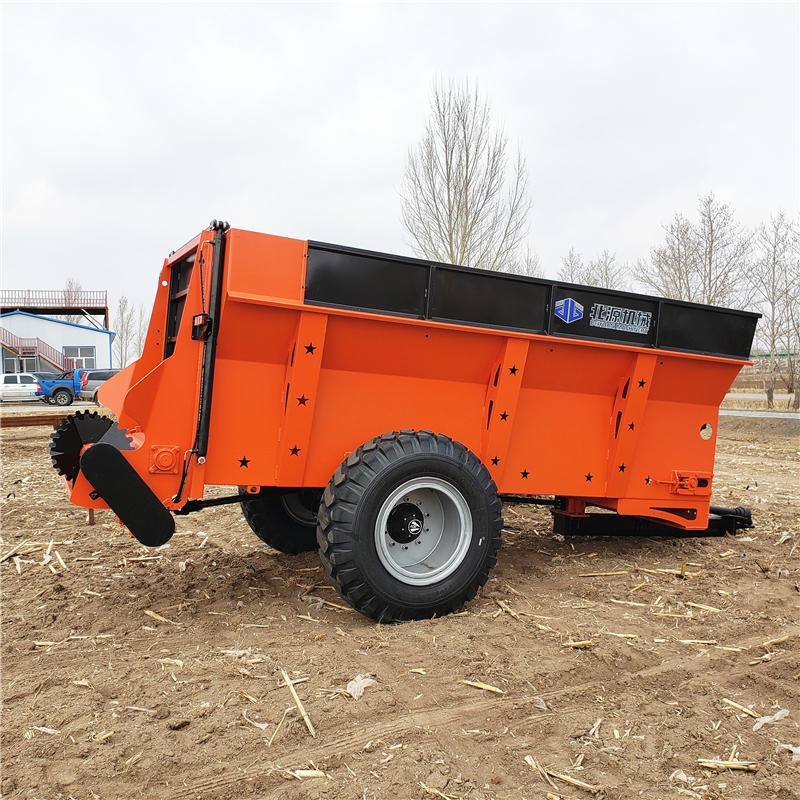 山西北源机械有机肥撒肥车 干湿粪肥抛粪机 拖拉机牵引式8方撒粪机
