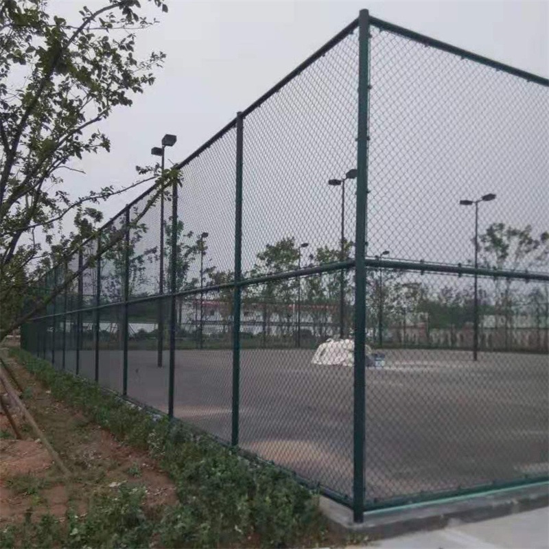 小区篮球场护栏网 学校篮球场勾花网 包塑篮球场围网包施工峰尚安