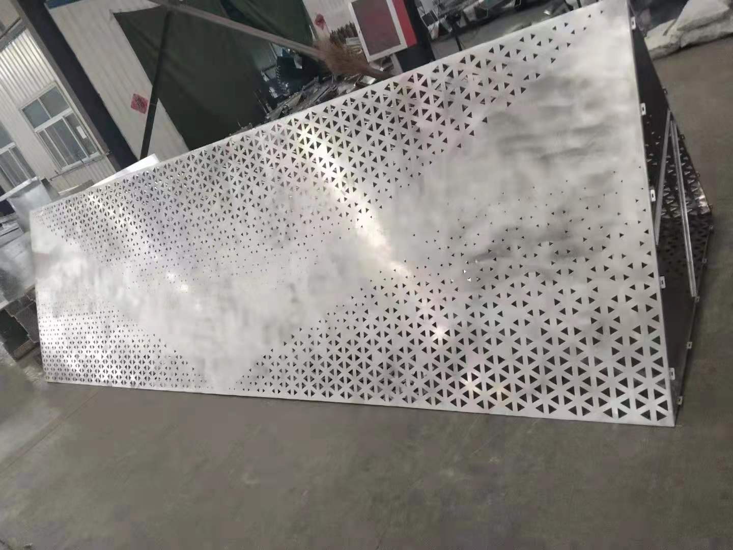 幕墙冲孔铝单板 装饰冲孔板  铝单板冲孔  华尔佳建材   价格实惠