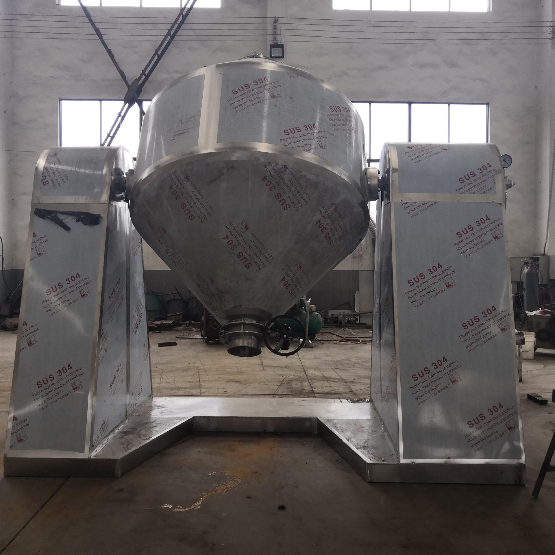 SZG-1000升双锥回转真空干燥机常州万宝 回转筒体干燥机 固体制剂干燥机厂家图片