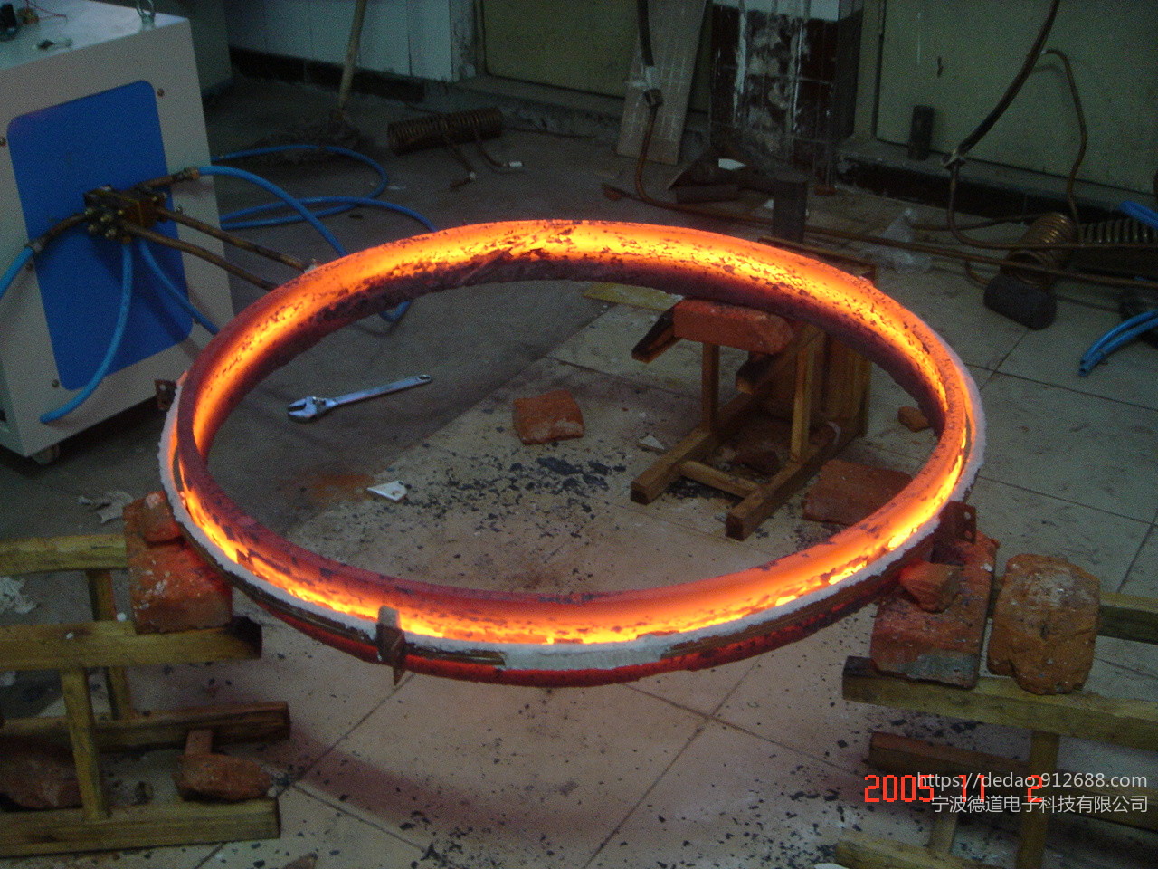 不锈钢管加热设备中频感应加热设备玉环