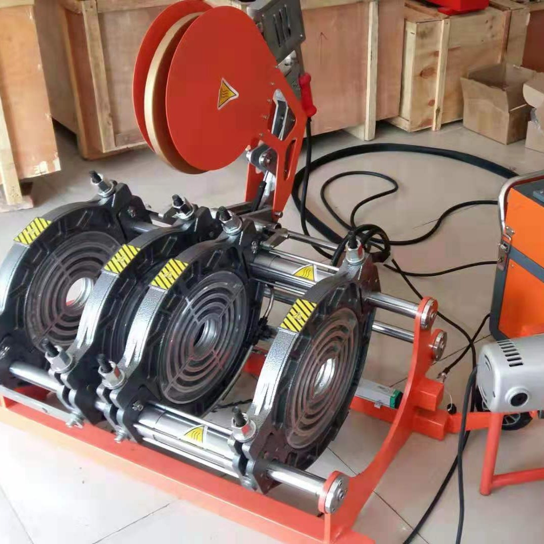 山东鑫冠 90-250 全自动热熔机供应 pe管热熔机 燃气管道 安全使用