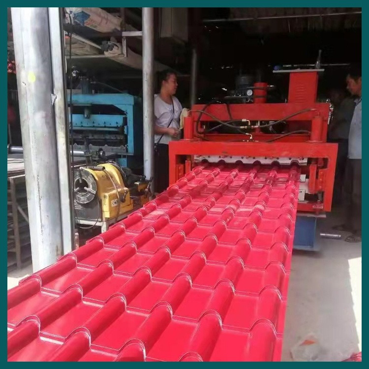 利晟 琉璃瓦生产线设备 树脂瓦机器生产厂家 竹节琉璃瓦机器