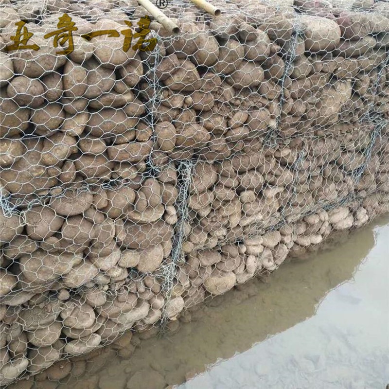 防洪固堤格宾石笼网 河道边坡防护网 六角网格宾笼网箱 亚奇生产