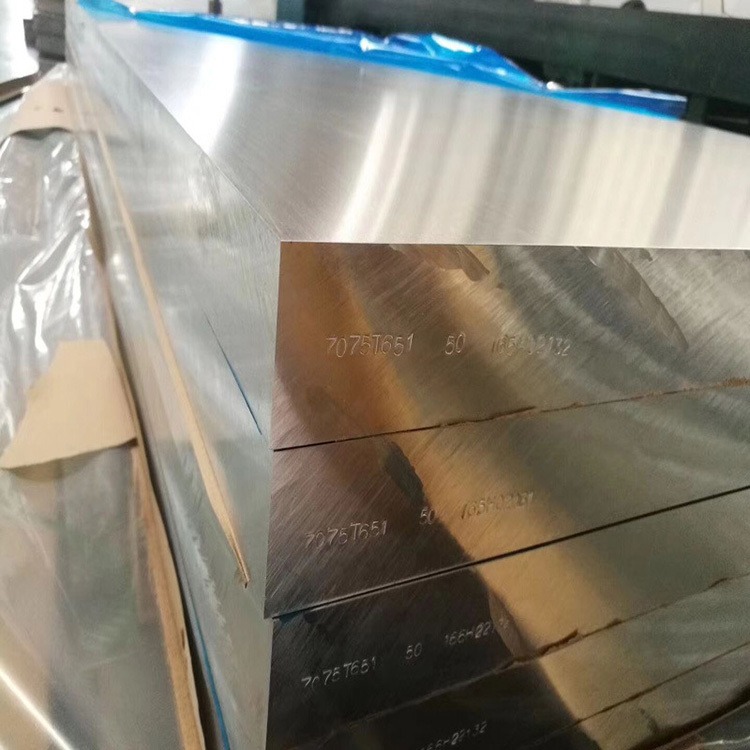 1050超厚铝板 1050铝板生产厂家 江苏宝利诚图片