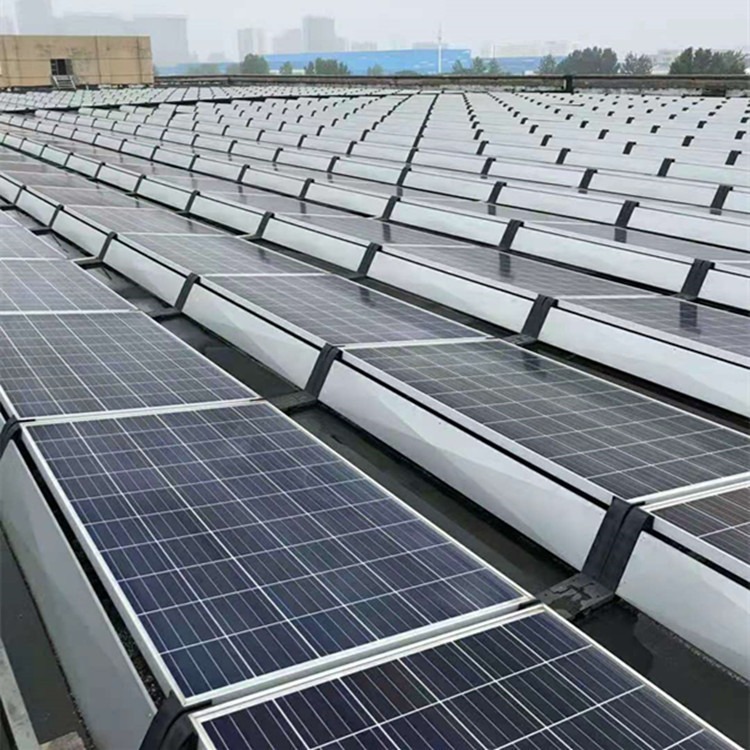 太阳能板回收  光伏发电板回收  鑫晶威常年收购二手太阳能光伏板