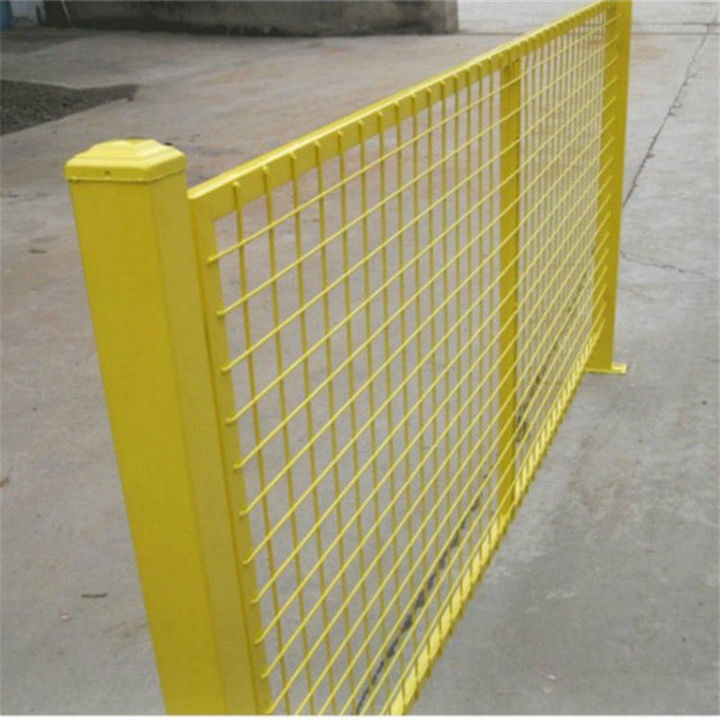基坑护栏 临边框网 锌钢护栏-安平县亚奇护栏网厂家多品种图片