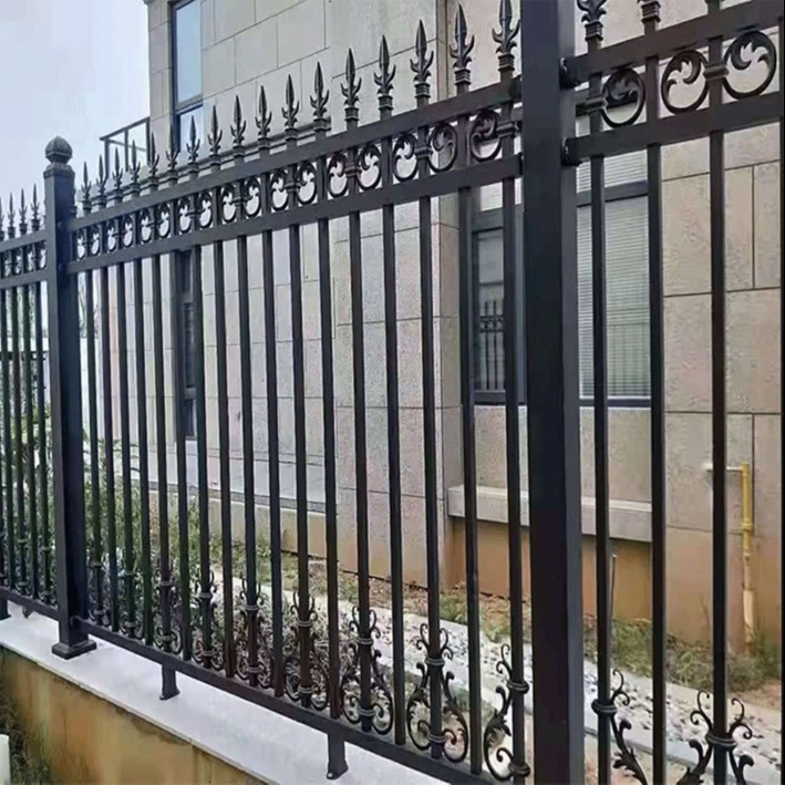 农村庭院新型锌钢护栏 喷塑锌钢护栏 防盗围墙防护栏 满星丝网