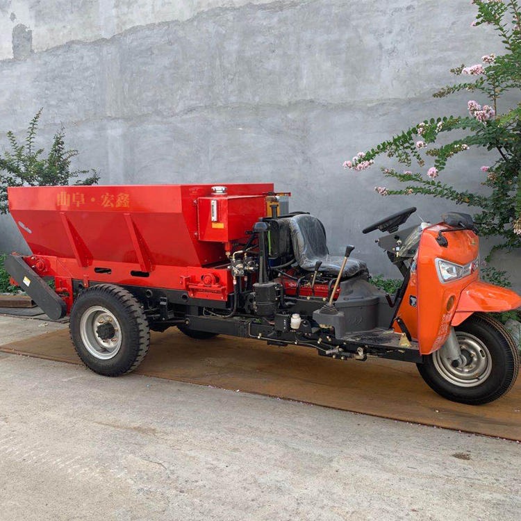 福建水稻白灰撒粉机 牵引式有机肥撒肥车粪  28马力撒肥车