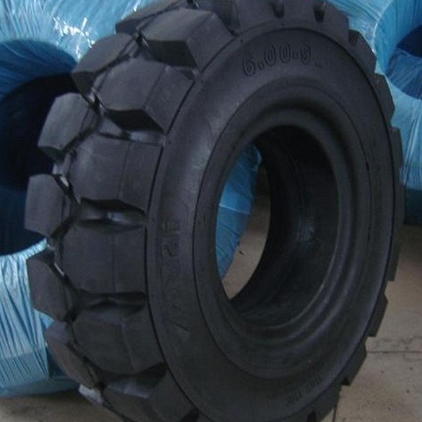 鸿进工业胎工具车轮胎28x9-15充气式含内胎钢圈批发图片