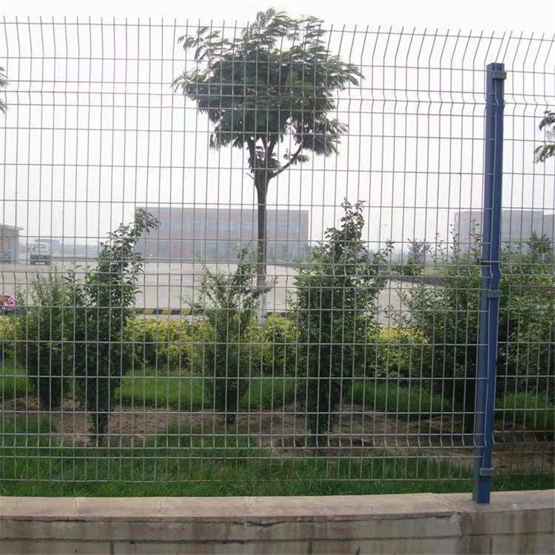 桃型柱护栏网定做包塑三角折弯机场围网花园市政小区公司隔离围栏峰尚安