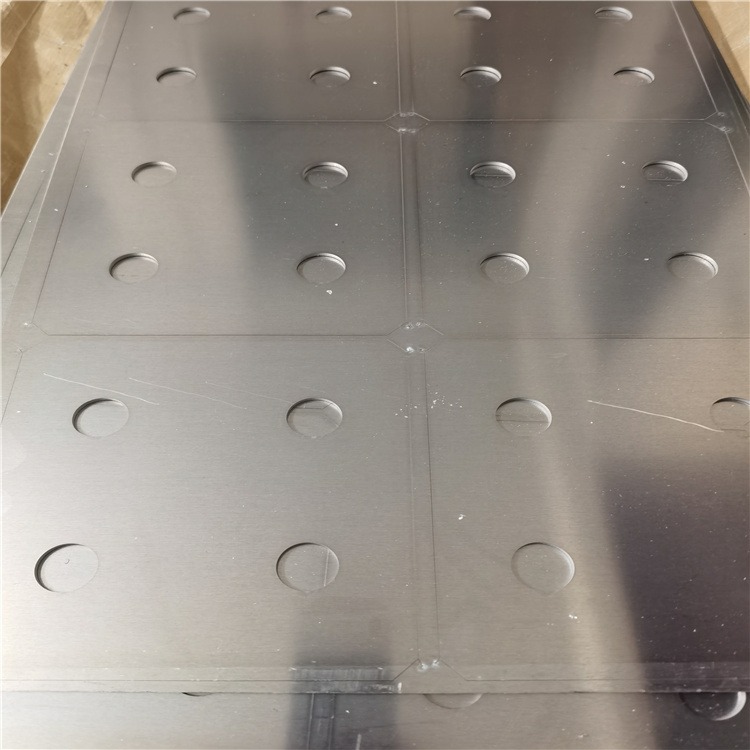 生产加工6063氧化冲孔铝板 各种孔型合金铝板 五条筋花纹板