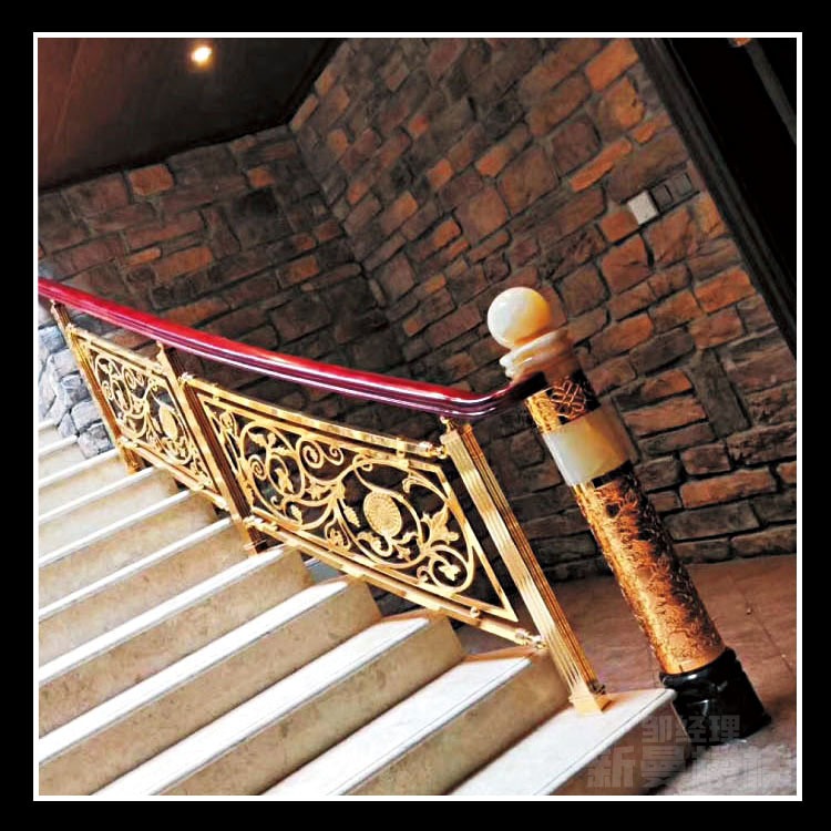 新中式豪宅铜艺雕刻楼梯 镀金铜扶手新款式推荐