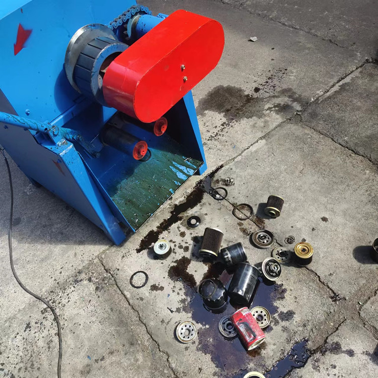 油宝机械新型机油滤芯切割机废机滤拆解机