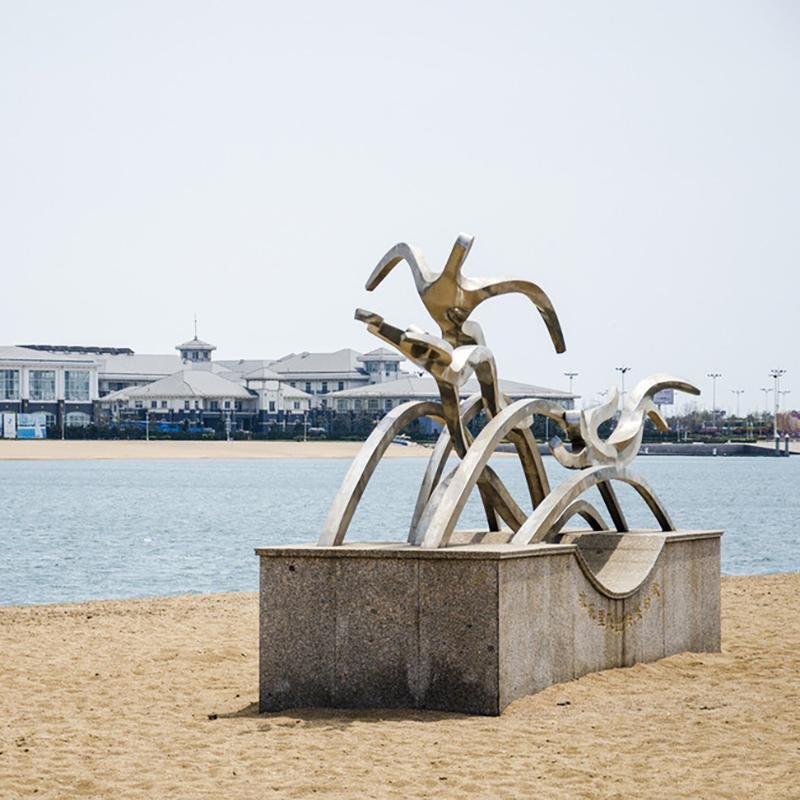 不锈钢雕塑厂 游泳人物雕塑 抽象人物雕塑 镜面雕塑 水景景观雕塑