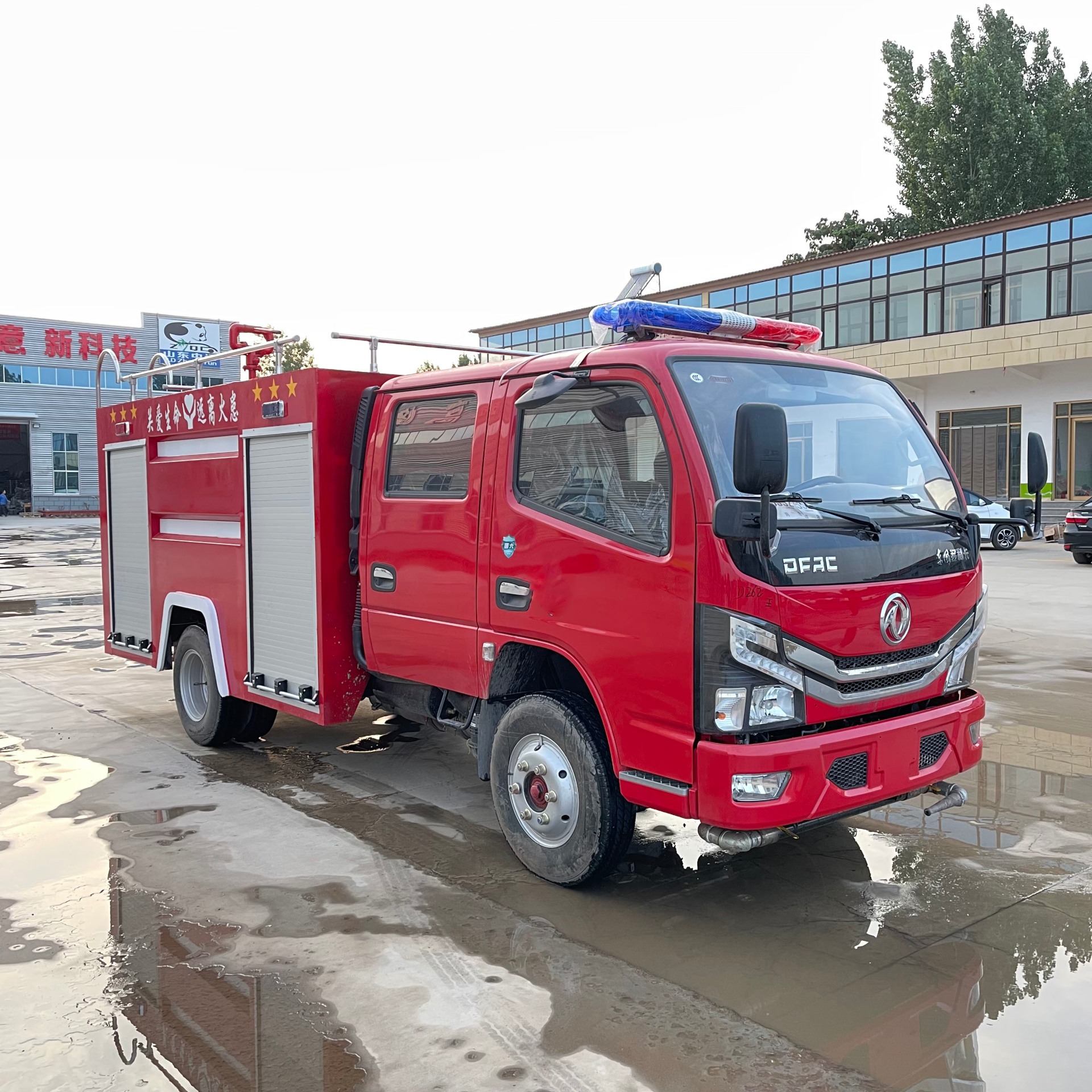 东风D6消防车 工厂消防救险设备 2.5立方总容积 永固威厂家