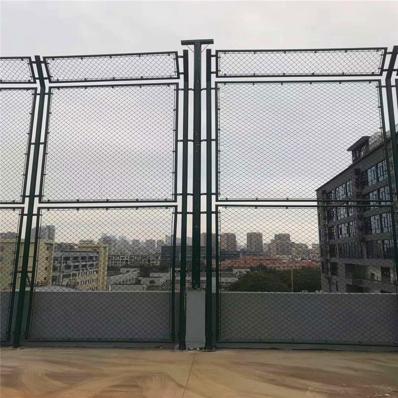 户外体育运动球场围网公园篮球场隔离网 墨绿色组装式球场护栏峰尚安