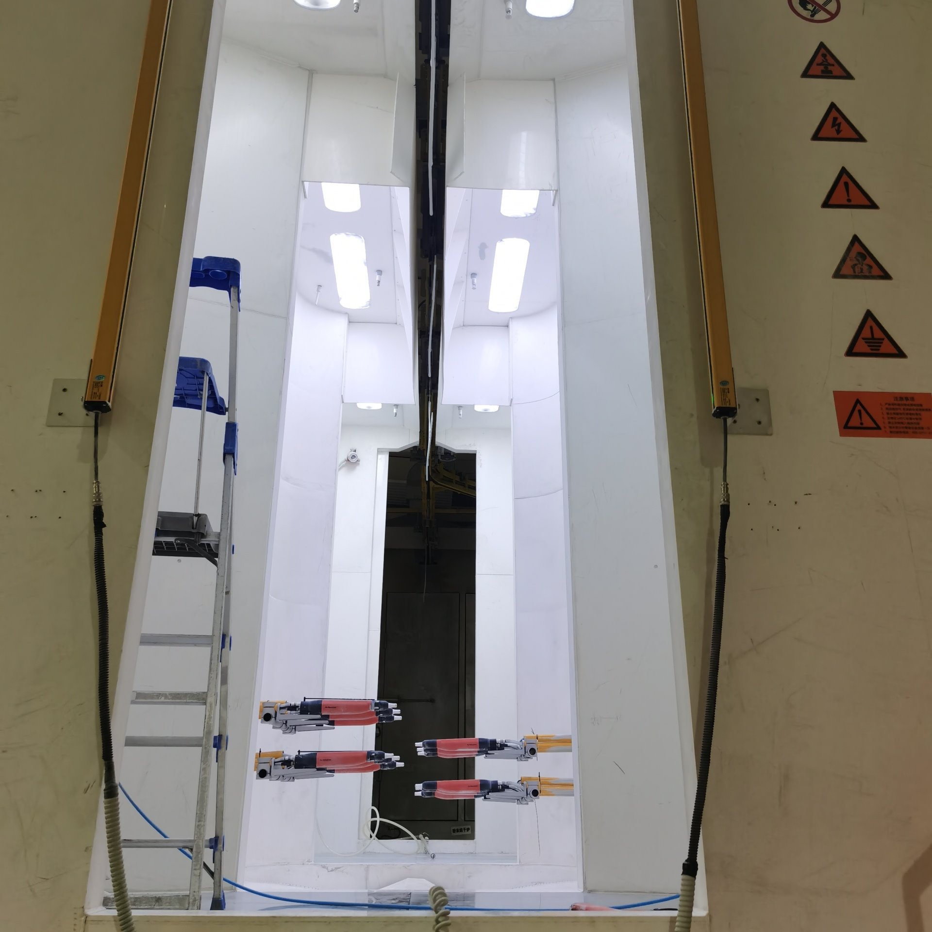 三井机电SAKII测量光幕 在物流分拣里的应用 包裹尺寸体积测量光幕SA-CM2