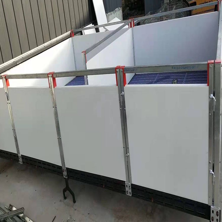 小猪保育床 猪哈哈 2.4米欧式标准保育床 热镀锌保育栏 规格多样 PVC围栏尺寸可定制